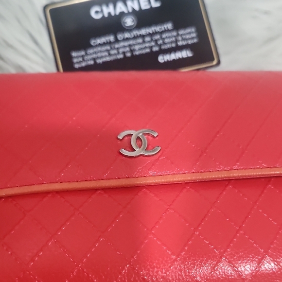 CHANEL Quilted Coral Leather Wallet with Silver CC - Picture 13 of 16